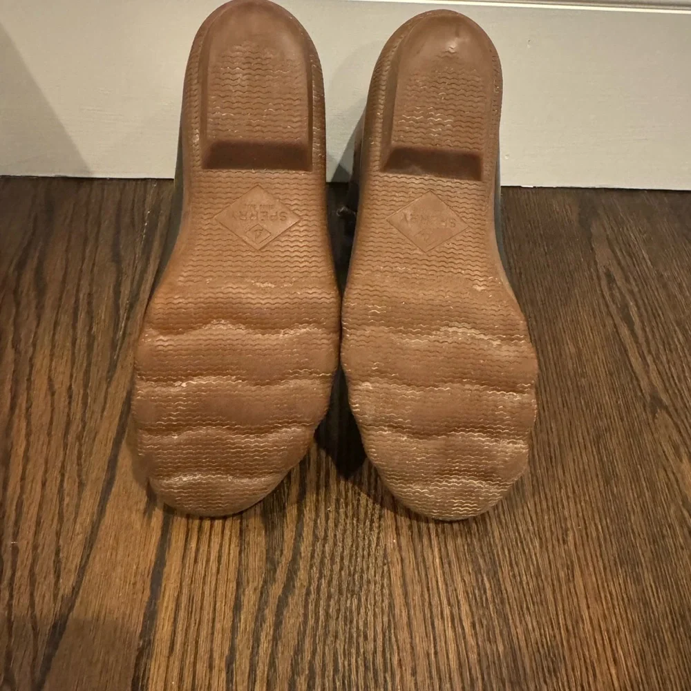 Sperry boots size 7